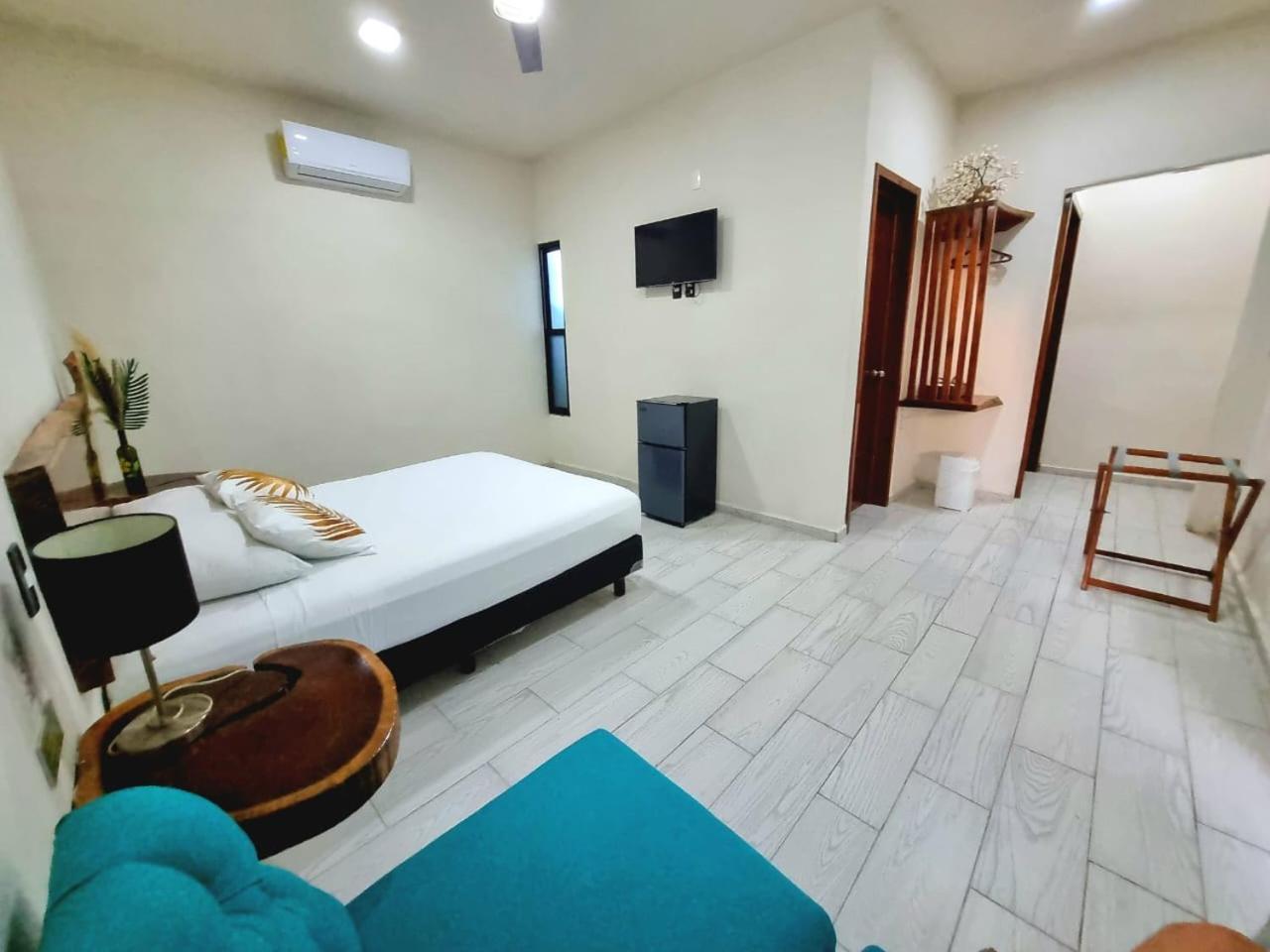 Hotel Brisas Bacalar Exterior photo